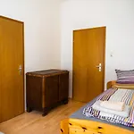 3 Monteurwohnung Max 5 Personen 아파트