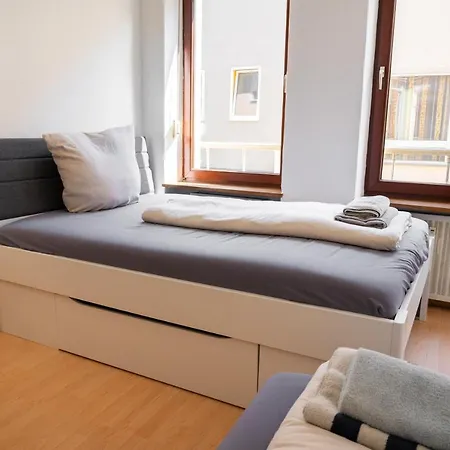 Apartment 70 M² Innenstadt Monteurwohnung Max. 5 Personen
