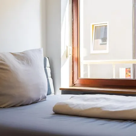 70 M² Innenstadt Monteurwohnung Max. 5 Personen Apartment *