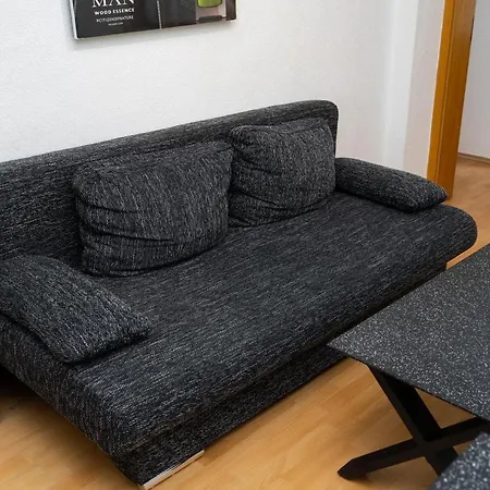 70 M² Innenstadt Monteurwohnung Max. 5 Personen Apartment *