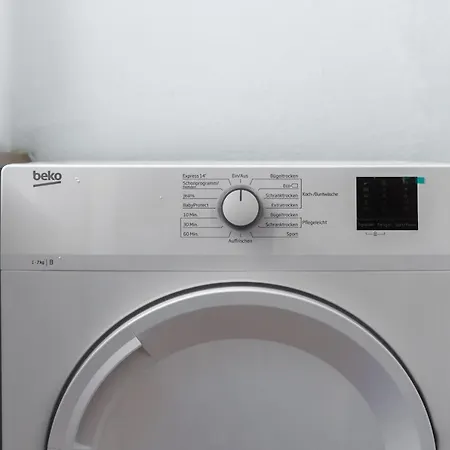 70 M² Innenstadt Monteurwohnung Max. 5 Personen Apartment *