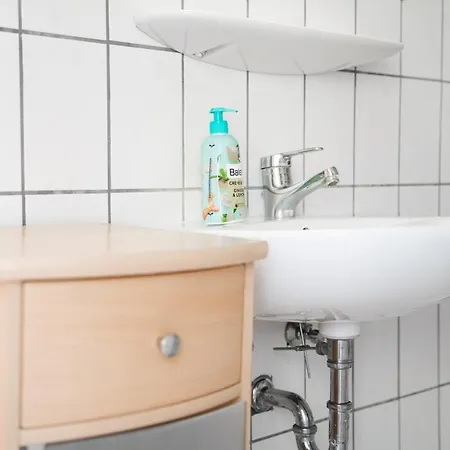 Apartment 70 M² Innenstadt Monteurwohnung Max. 5 Personen *